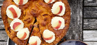 Wilde-perzik taart met marcarpone-slagroom