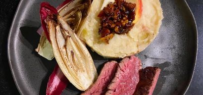 Hete bliksem 2.0 met gegrilde roodlof, bacon pecan jam en bavette